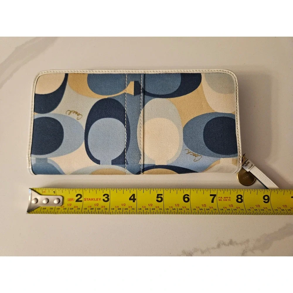 Coach Wallet Women OS Blue Cream Excellent Optic Signature C Zip 41222
